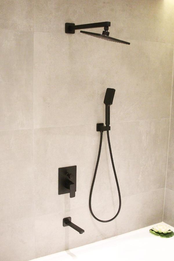 K58 Luxury Apartment Monastiraki Metro Station Acropolis Jacuzzi Athena Bagian luar foto
